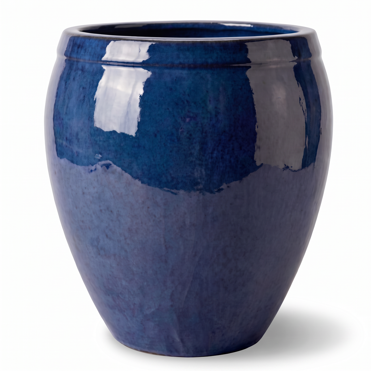 Pot ATLAS décoratif 75x78 cm bleu nuit en terre cuite émaillée, vue de face sur fond blanc