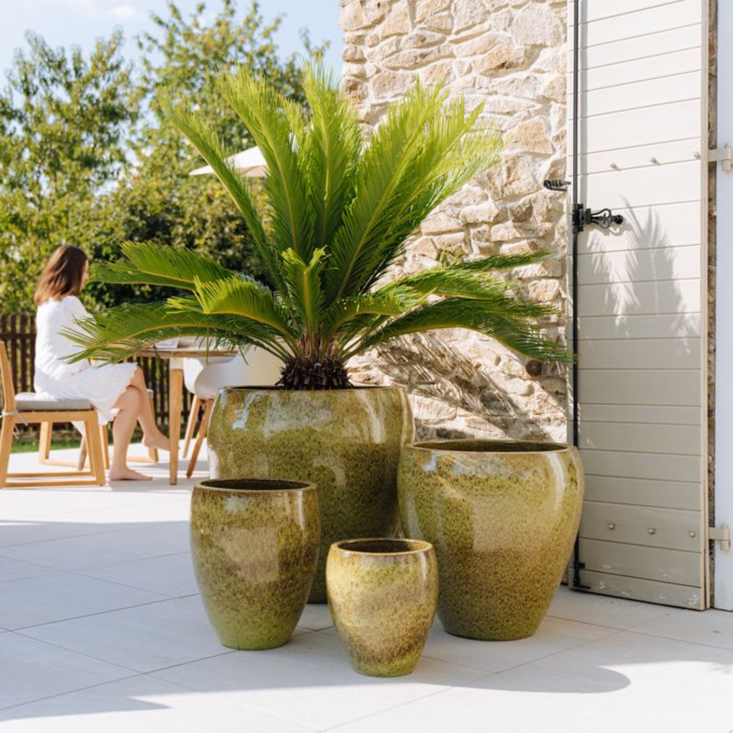LAFONTAINE 52x52 cm pot grande taille d'extérieur fait main en terre cuite émaillée, résistant au gel, vert de lac