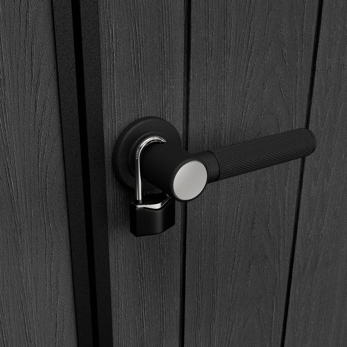 Gros plan sur la poignée noire verrouillable de la porte de l’abri
