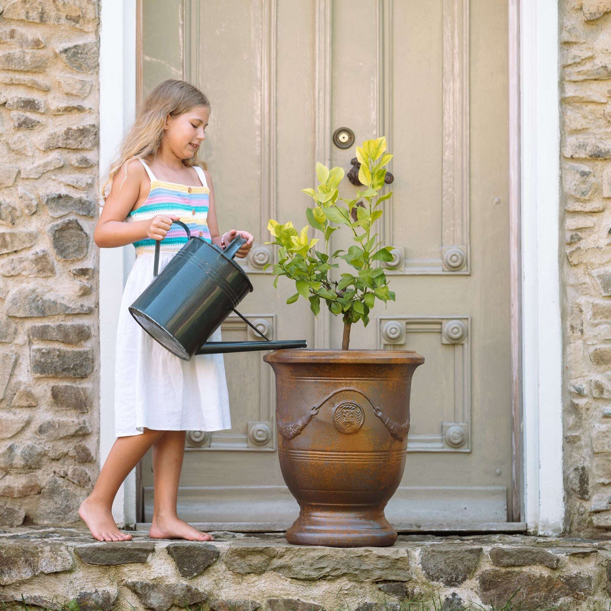 Pot RICHELIEU 46x56cm iron finished Provencelia