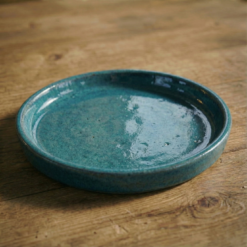Handgemaakte schotel 29cm in petrolblauw geglazuurd terracotta