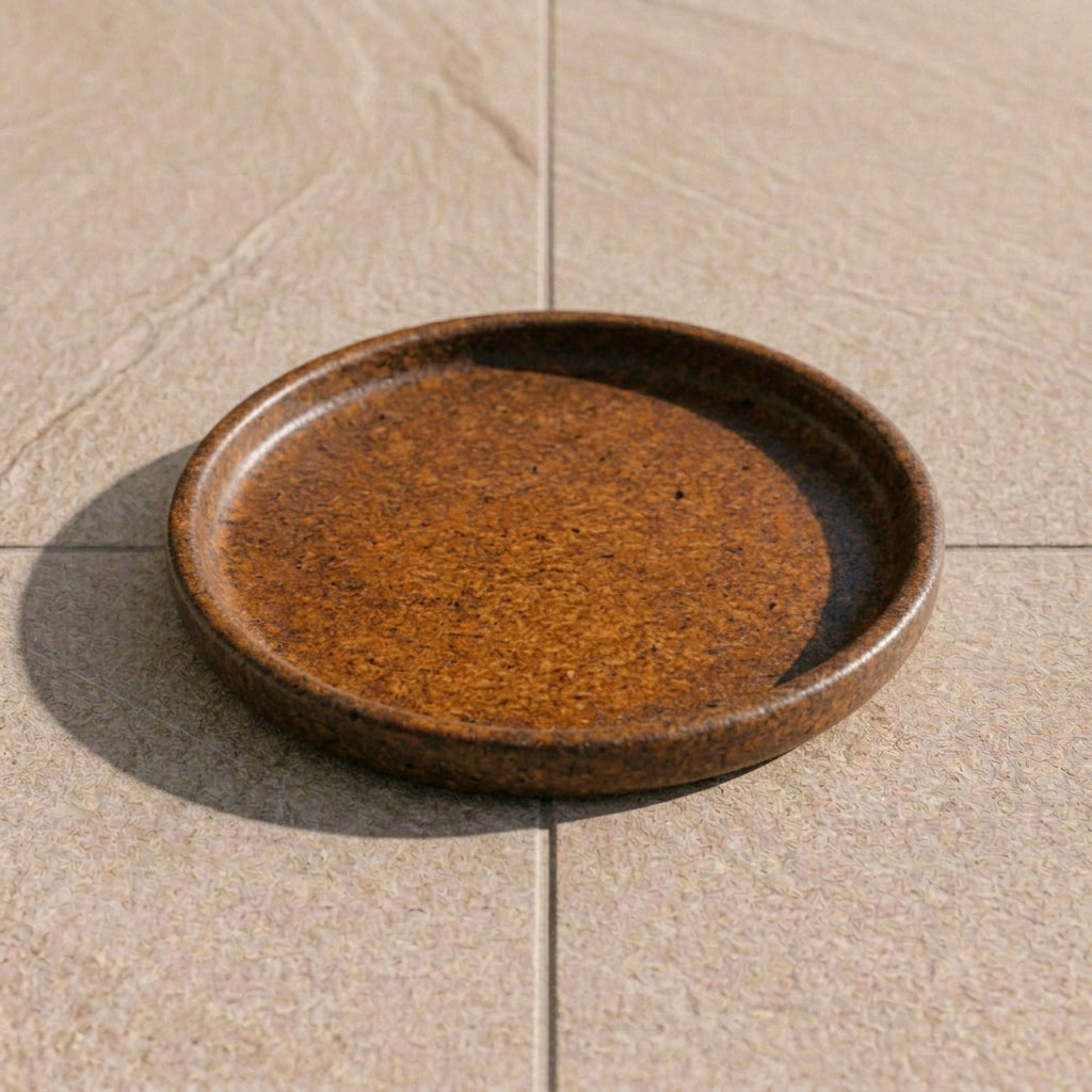 Rust-effect ceramic planter saucer – frost-resistant