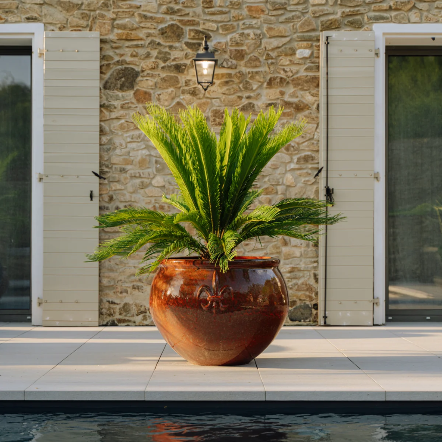 CLOVIS 85x64 cm, maceta grande para exteriores hecha a mano en terracota vidriada, resistente a las heladas, óxido de otoño