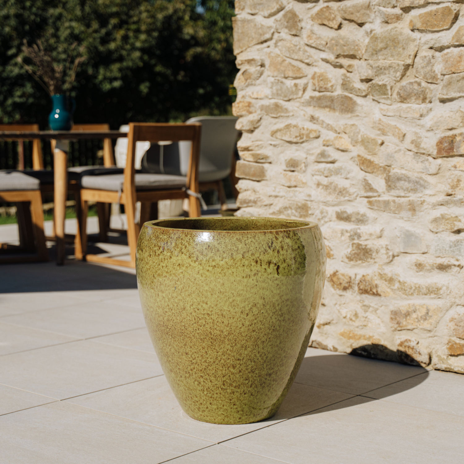 LAFONTAINE 52x52  cm gran maceta de exterior hecha a mano en terracota esmaltada, resistente a las heladas, verde lago