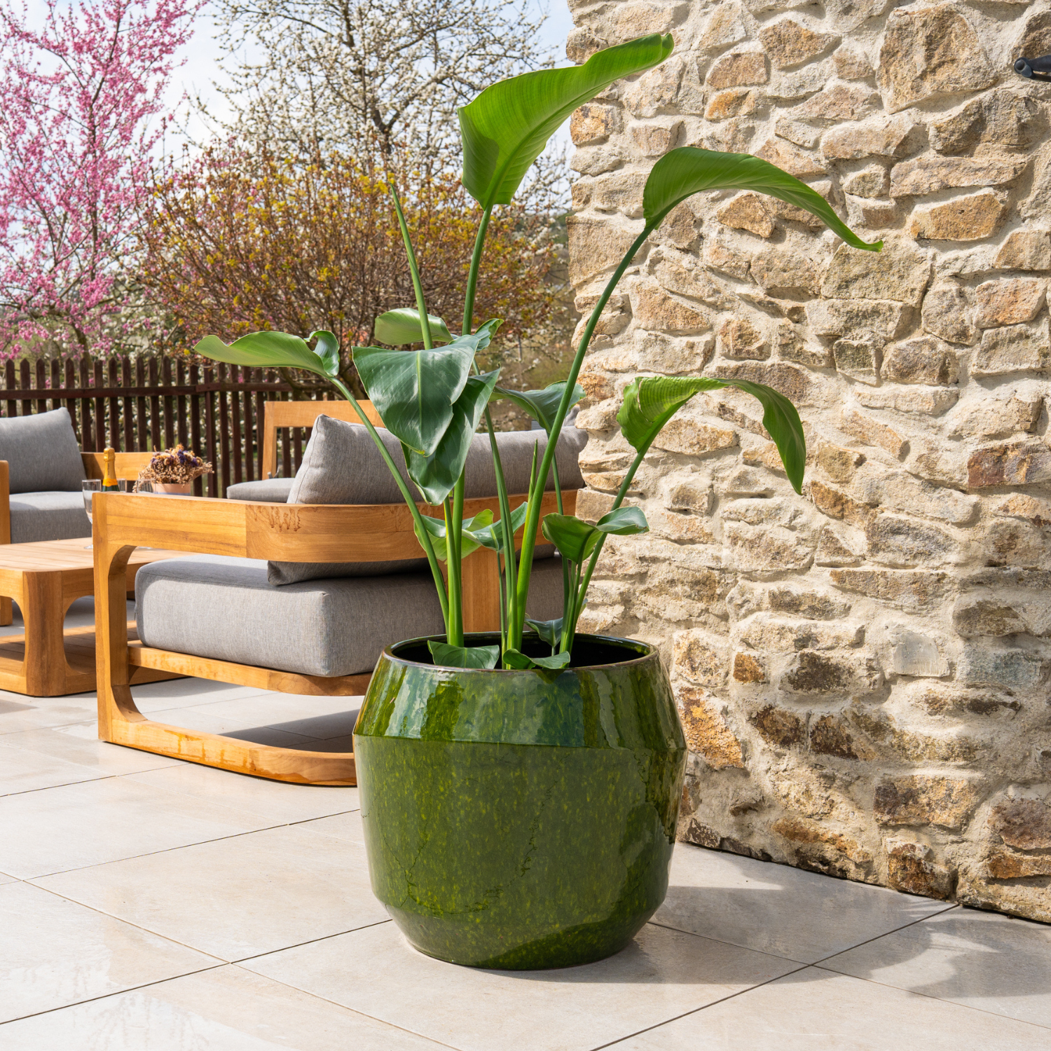 MONACO 51x44 cm, maceta grande para exteriores hecha a mano en terracota esmaltada, resistente a las heladas, verde