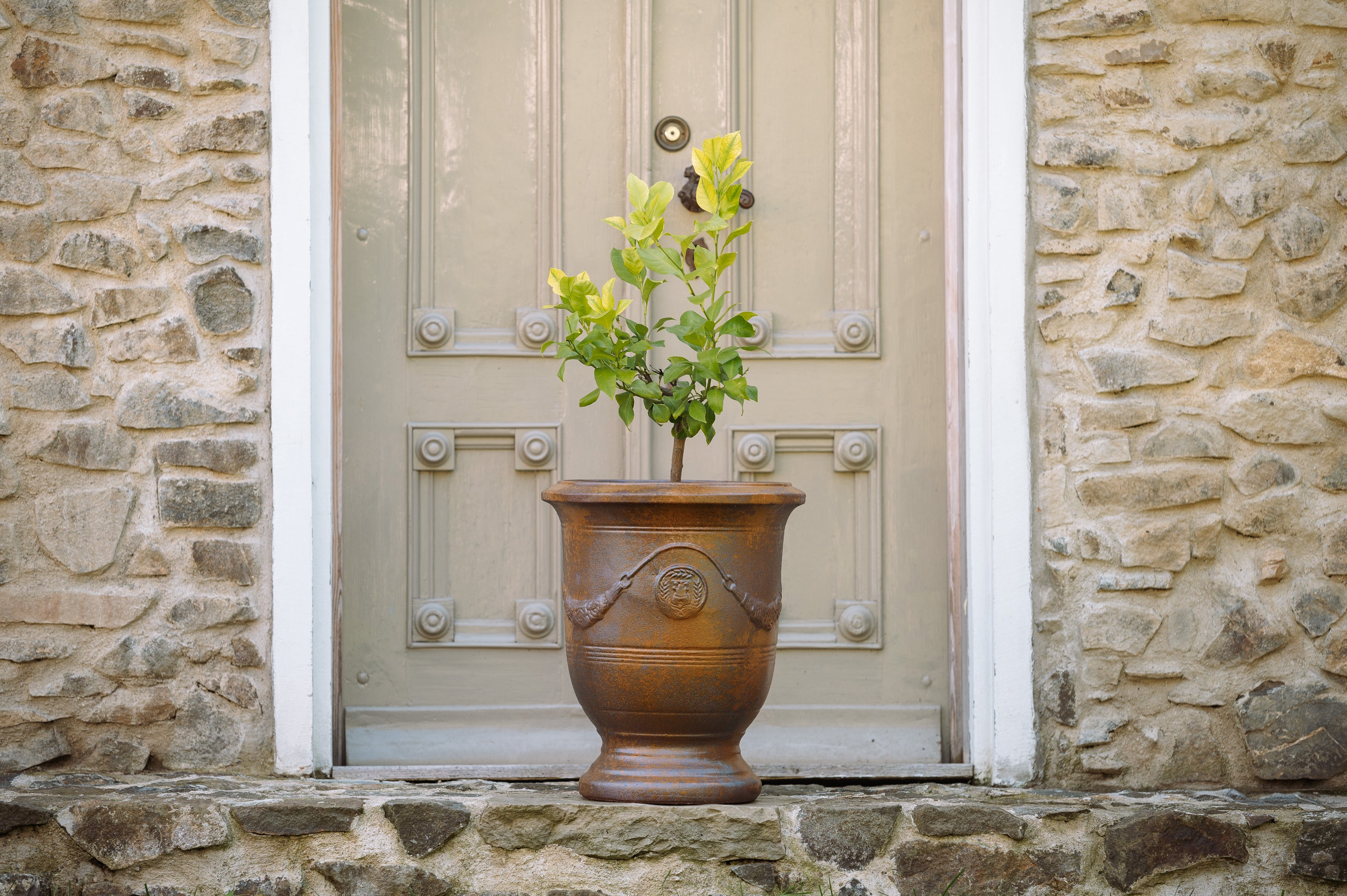 Pot RICHELIEU 58x70cm iron finished