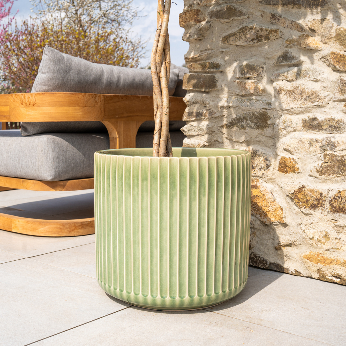 Pot London décoratif 29x30 cm vert pomme, détail de l'arbuste en pot