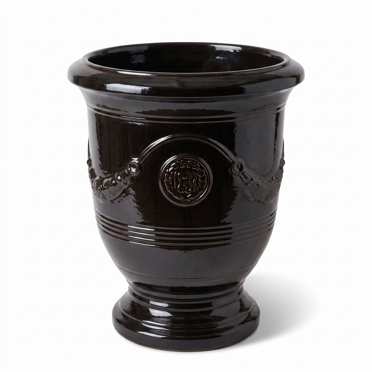 Pot Richelieu avec pied 46x56 cm noir en terre cuite émaillée, vue de face sur fond blanc