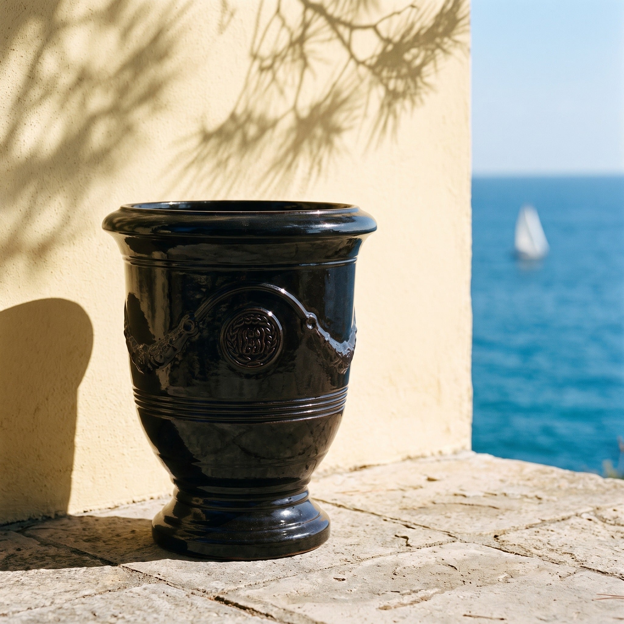Provencelia RICHELIEU – glazed ceramic outdoor planter, Black, XL 46 × 56 cm
